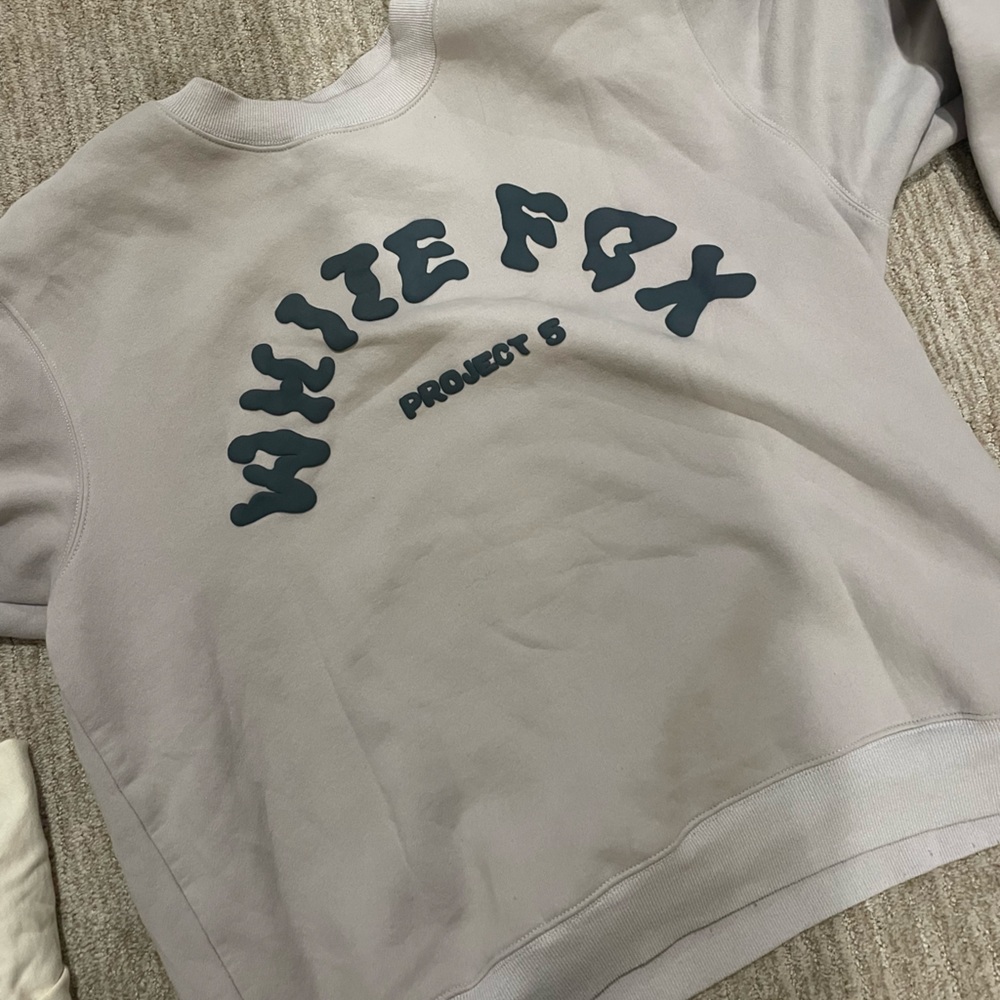 White fox crewneck